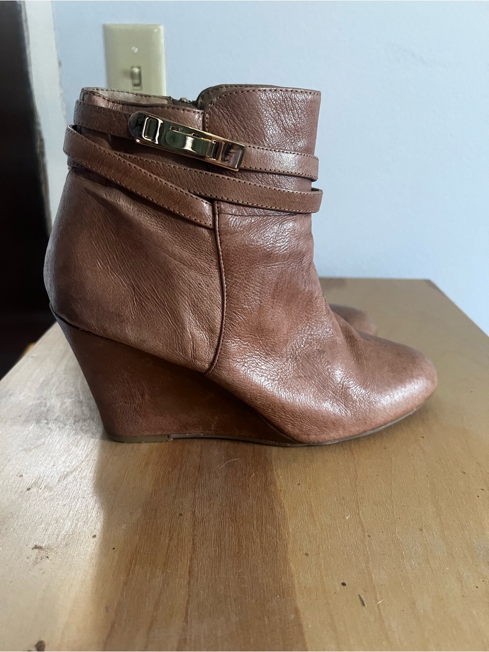 CL by Chinese Laundry Tan/Brown Leather Wedge Ankle Boot with Strap